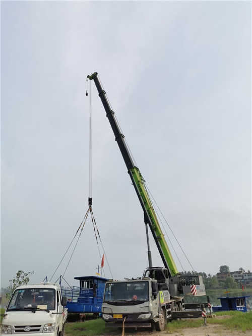 泰山区桥梁建设吊装案例